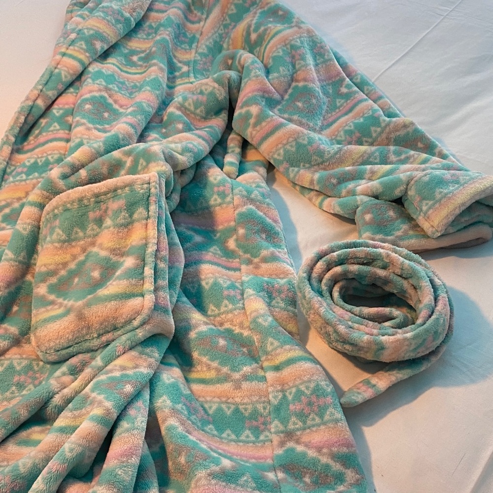 Chubbies Plush Multicolor Robe - Picture 3 of 3